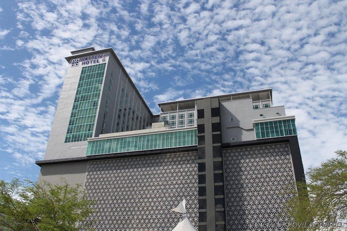 فندق هاتن ملاكا ملقا المظهر الخارجي الصورة The hotel in 2015